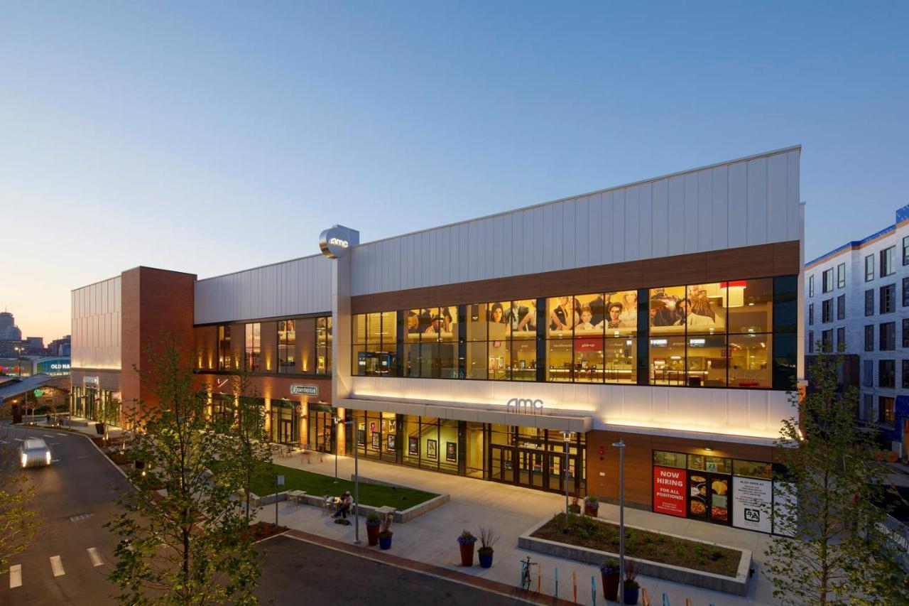 Holiday Inn Express Boston By Ihg Exterior foto