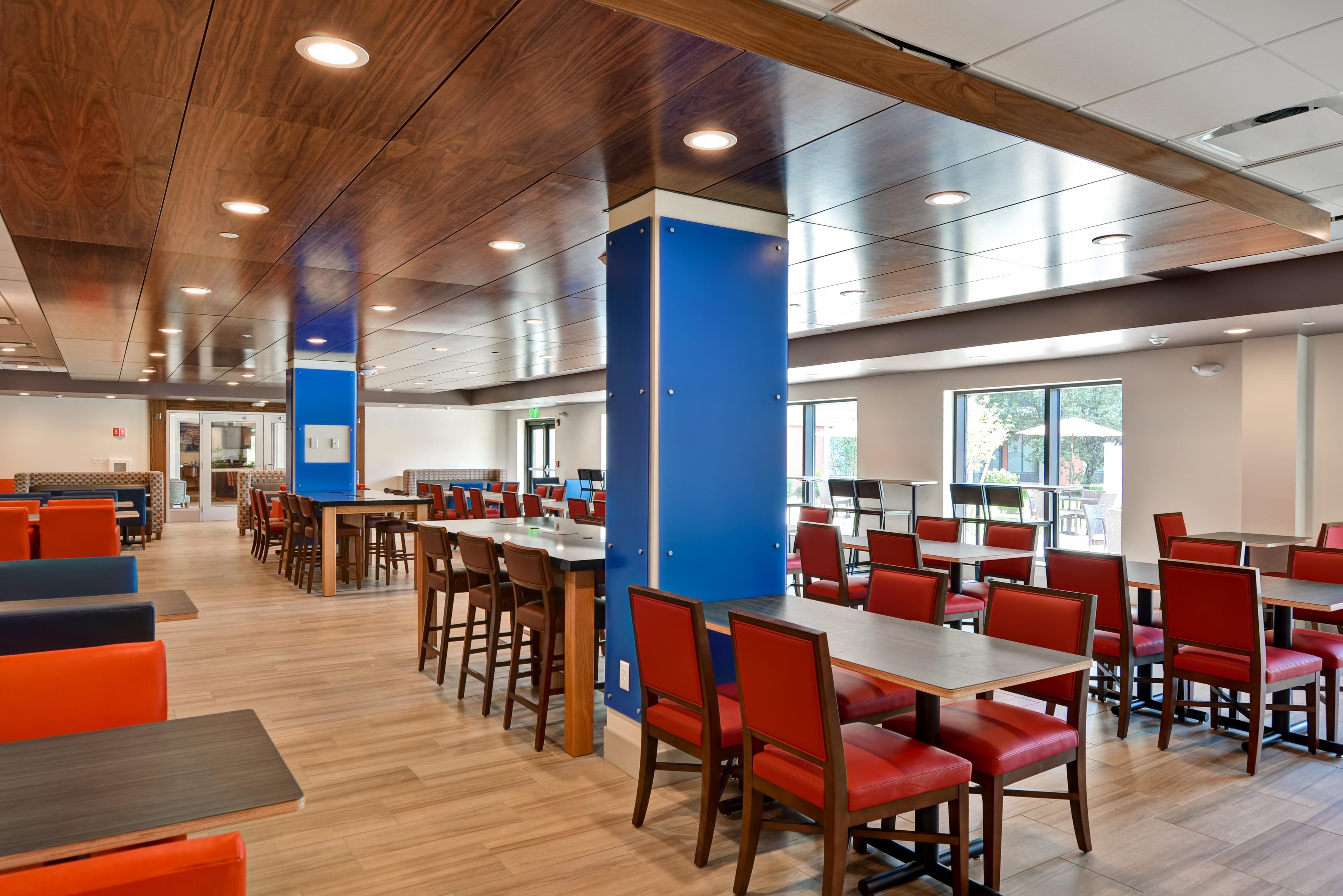 Holiday Inn Express Boston By Ihg Exterior foto