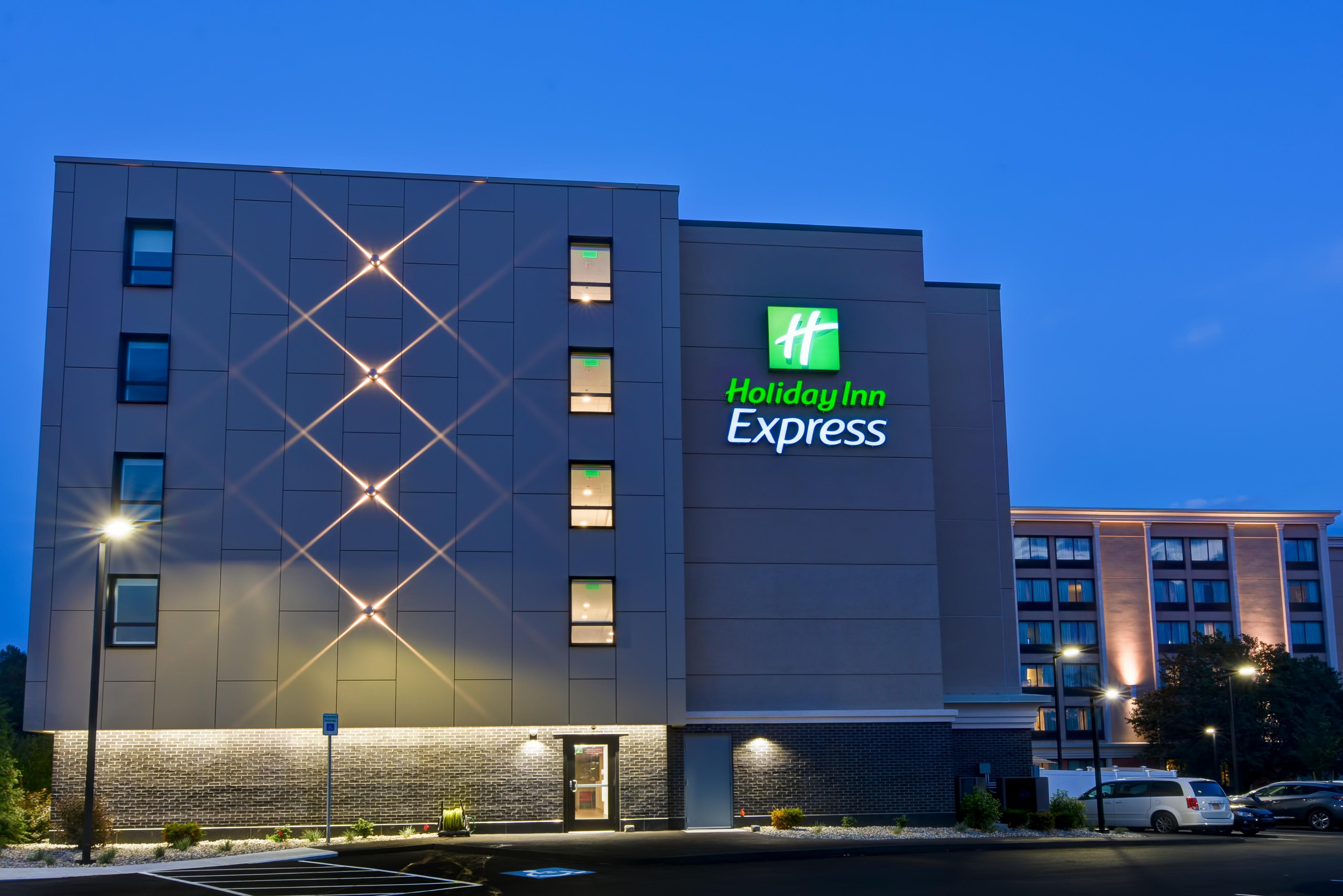 Holiday Inn Express Boston By Ihg Exterior foto