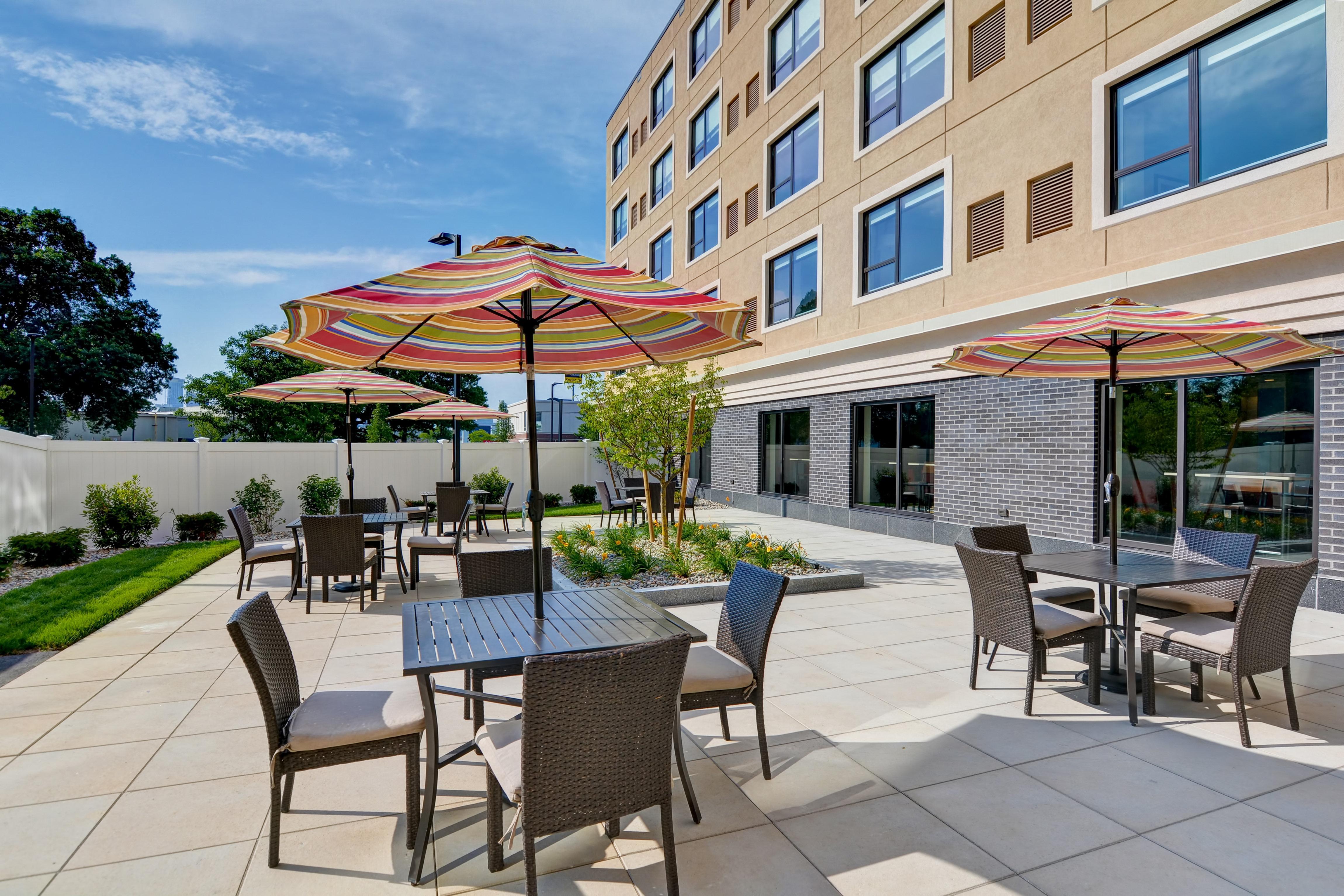 Holiday Inn Express Boston By Ihg Exterior foto