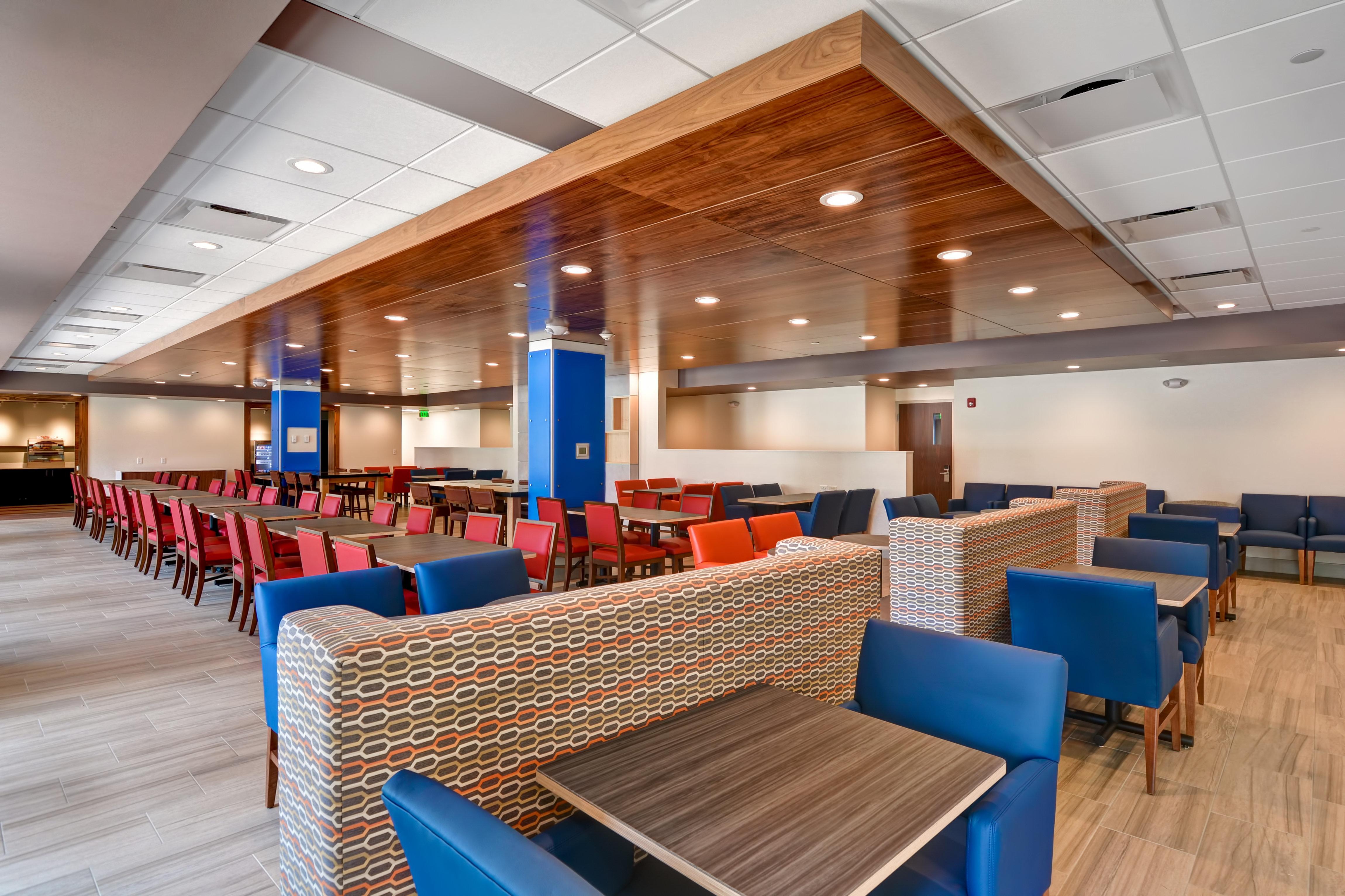 Holiday Inn Express Boston By Ihg Exterior foto